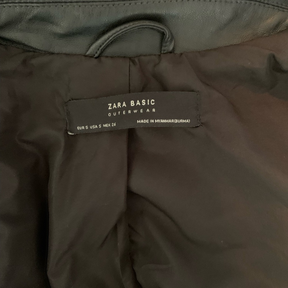 Leather jacket - Picture 4 of 4